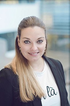 Frau  Stefanie Schitteck